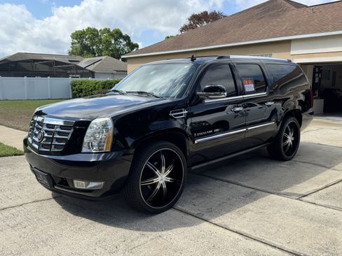 Used 2007 Cadillac Escalade ESV Platinum w/ Information Package image 4