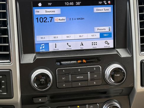 Used 2018 Ford F150 Lariat w/ Equipment Group 502A Luxury image 13