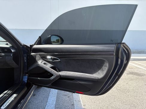 Used 2018 Porsche 911 GT3 RS image 18