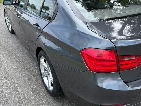 Used 2014 BMW 320i Sedan RWD image 4