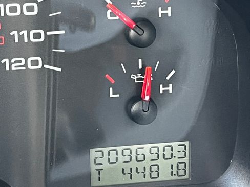 Used 2008 Ford F150 XL image 4