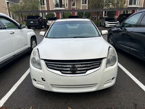 Used 2012 Nissan Altima 2.5 SL w/ 2.5SL Pkg FWD image 5