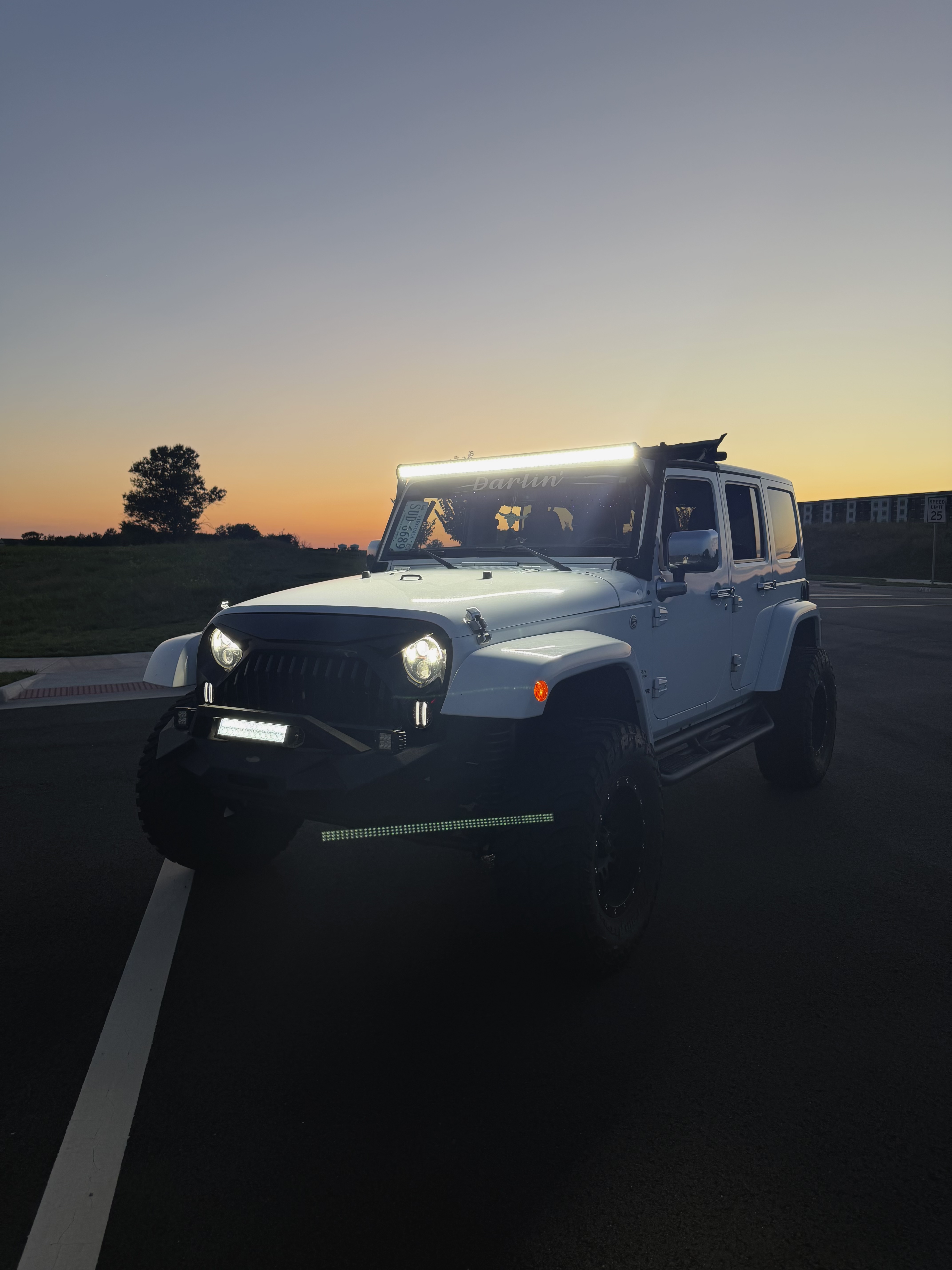 Used 2016 Jeep Wrangler Unlimited Sahara w/ Dual Top Group AWD/4WD image 6