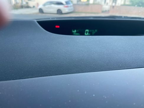 Used 2005 Toyota Prius FWD image 1