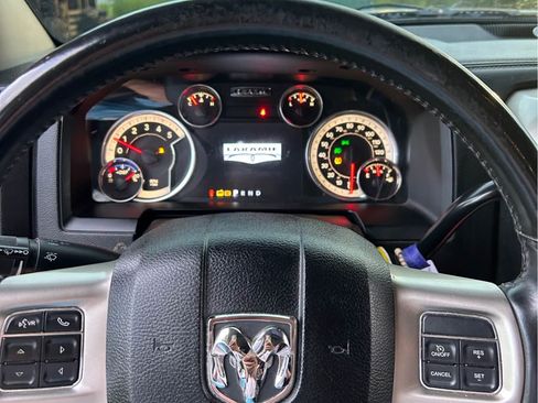 Used 2015 RAM 2500 Laramie image 10