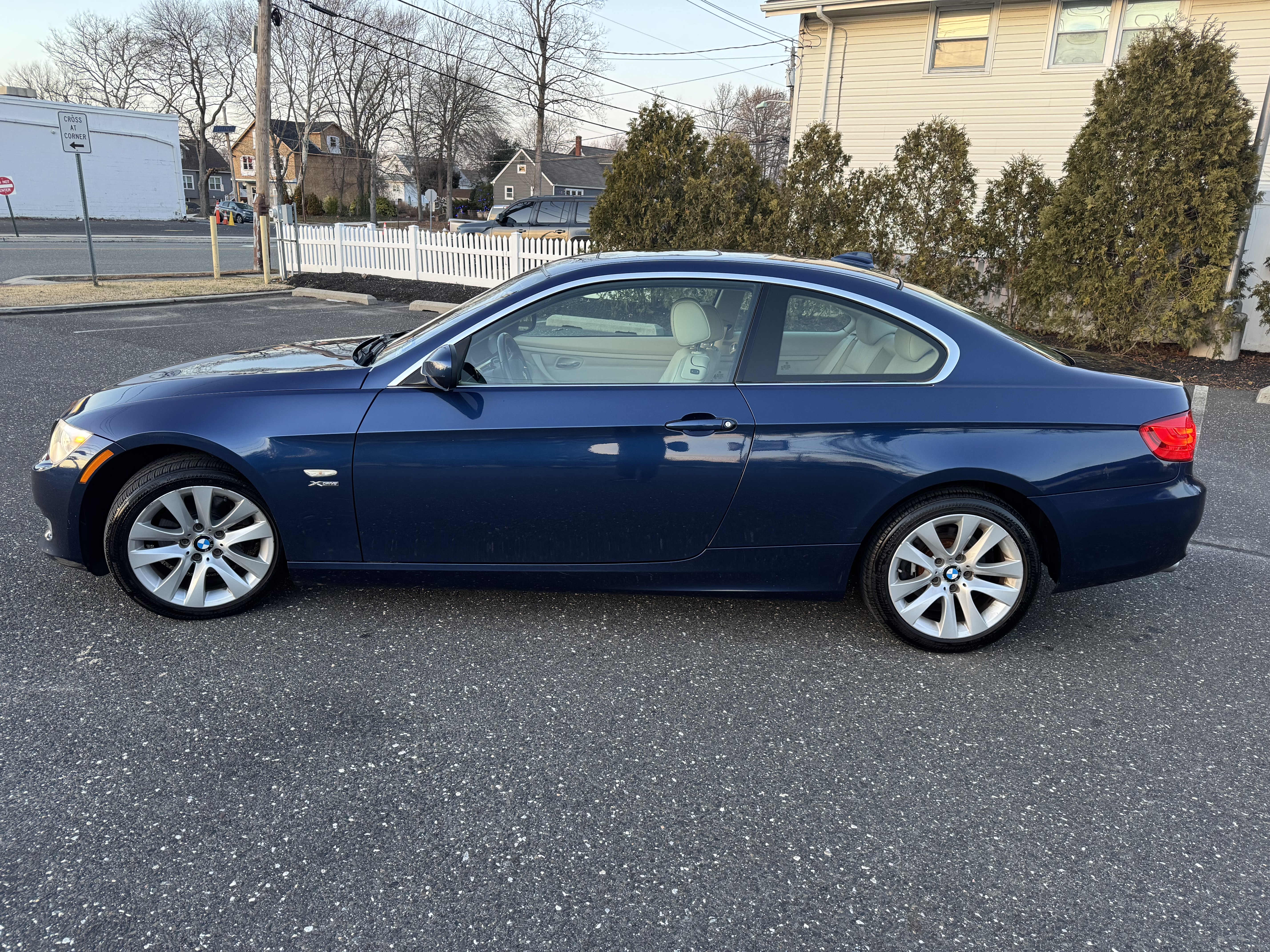 Used 2013 BMW 328i xDrive Coupe AWD/4WD image 13