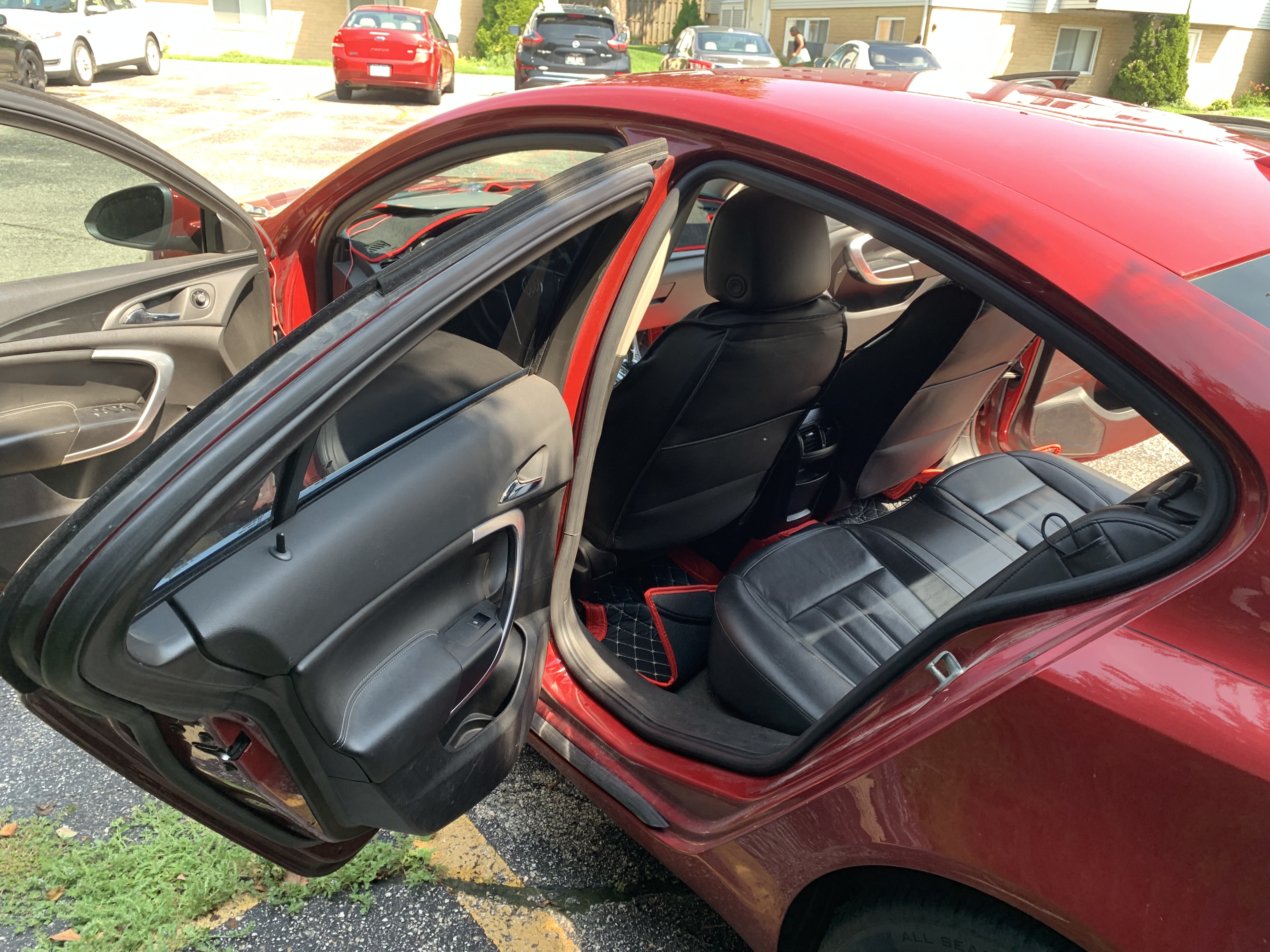 Used 2012 Buick Regal Leather FWD image 9