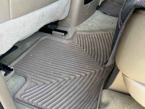 Used 2017 GMC Yukon SLT image 11