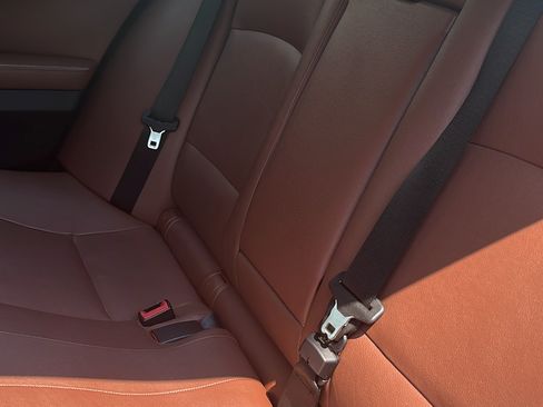 Used 2014 BMW 528i Sedan RWD image 2