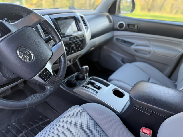 Used 2013 Toyota Tacoma 4x4 Double Cab w/ TRD Sport Pkg image 22