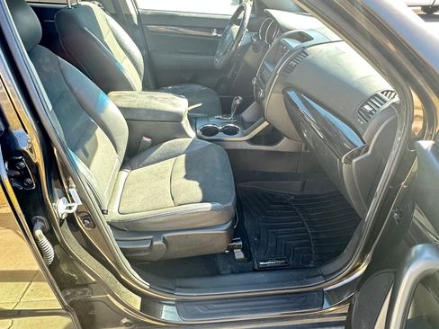 Used 2012 Kia Sorento EX image 11