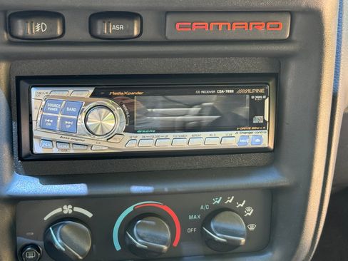 Used 1999 Chevrolet Camaro LT w/ Preferred Equipment Group 2 RWD image 10