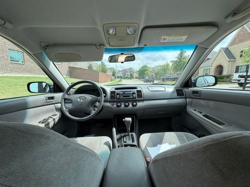 Used 2002 Toyota Camry SE image 8