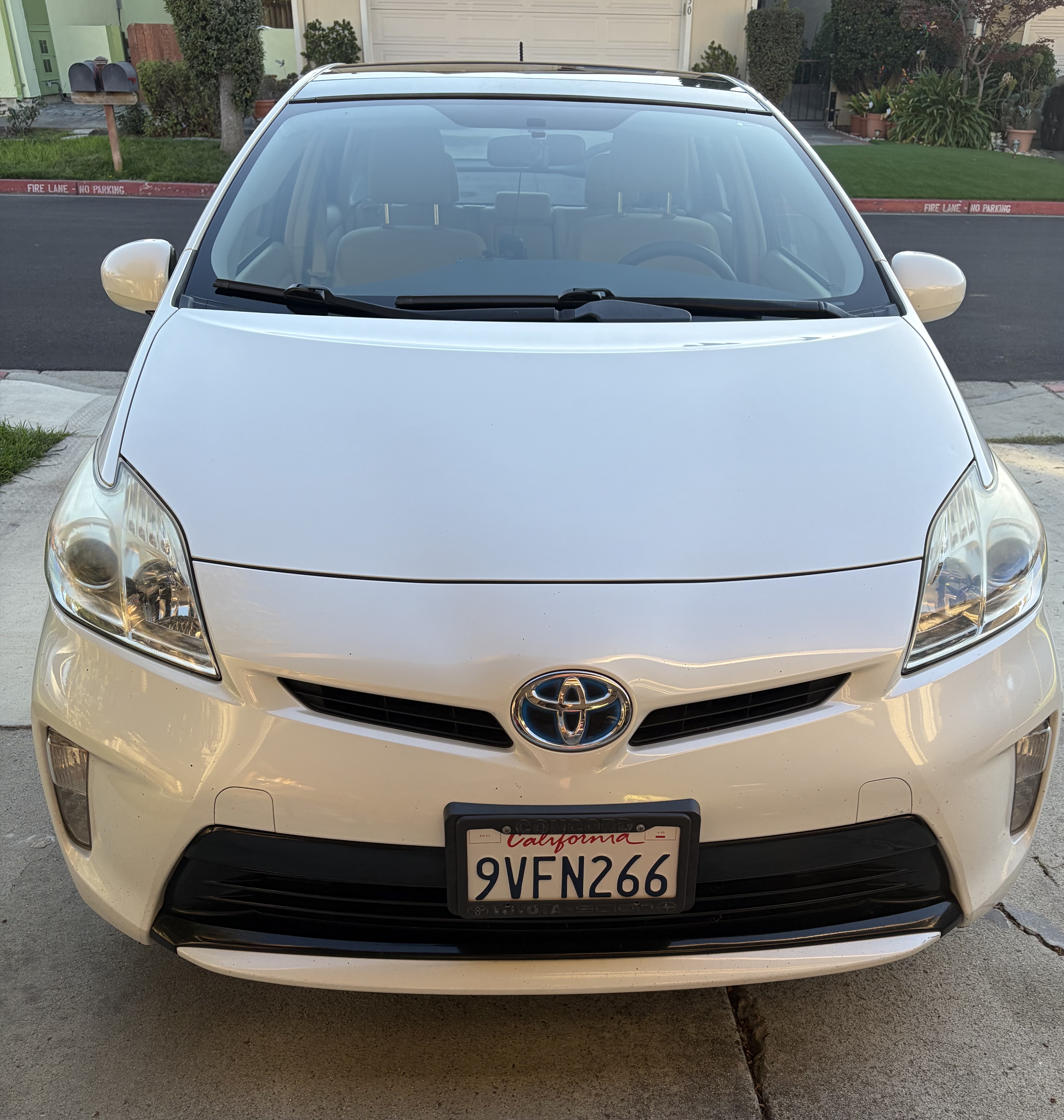 Used 2015 Toyota Prius Three w/ Solar Roof Package FWD image 1