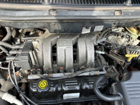 Used 2000 Dodge Grand Caravan Sport image 6