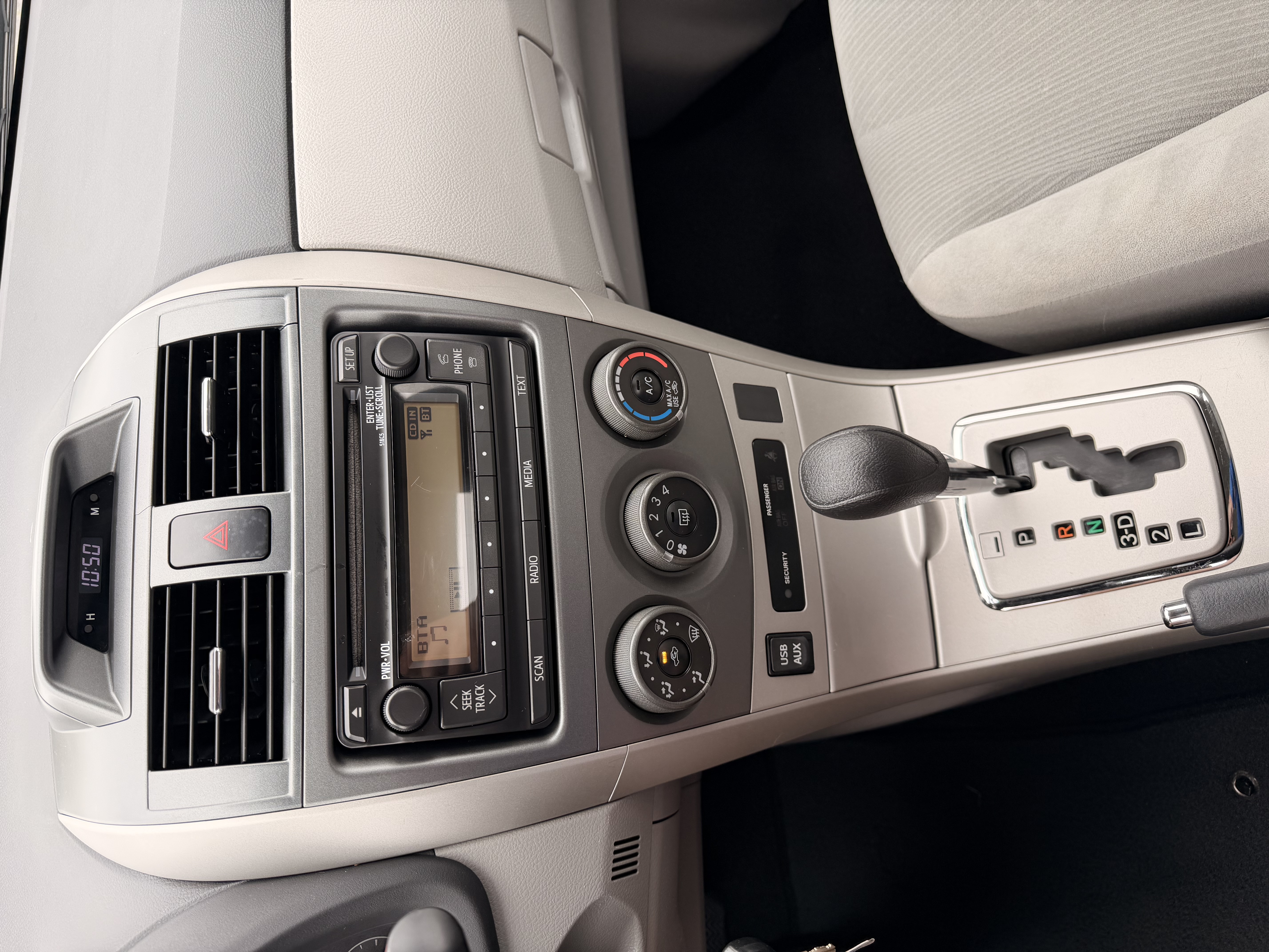 Used 2012 Toyota Corolla LE FWD image 8