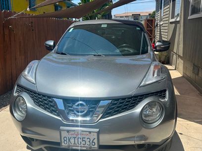Used 2016 Nissan Juke SV w/ Cold Weather Package