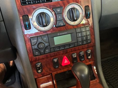 Used 2001 Mercedes-Benz SLK 320 image 11