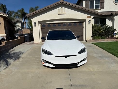 Used 2017 Tesla Model S 75 image 8