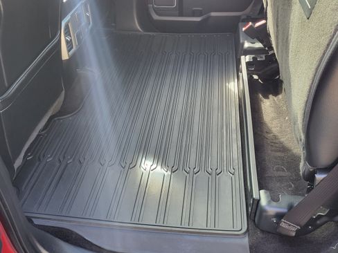 Used 2018 Ford F150 Lariat w/ Equipment Group 502A Luxury image 13