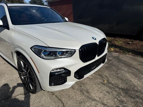 Used 2019 BMW X5 xDrive40i w/ M Sport Package image 4