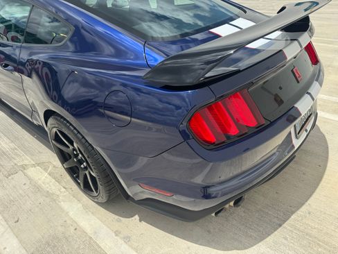 Used 2018 Ford Mustang Shelby GT350R w/ GT350R Equipment Group 920A image 10