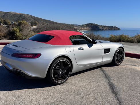 Used 2018 Mercedes-Benz AMG GT Roadster image 9