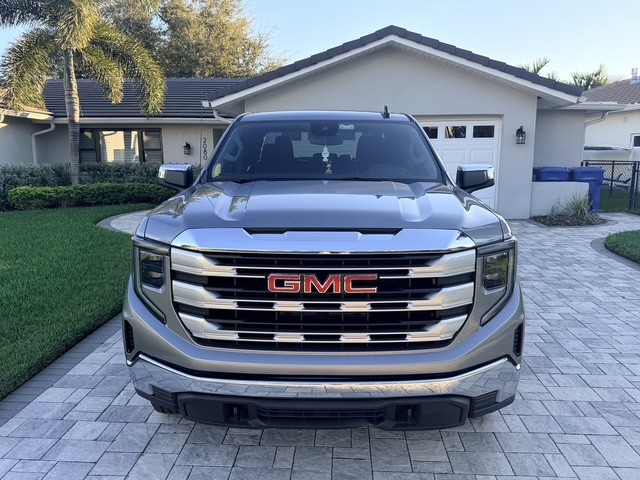 Used 2023 GMC Sierra 1500 SLE AWD/4WD image 4