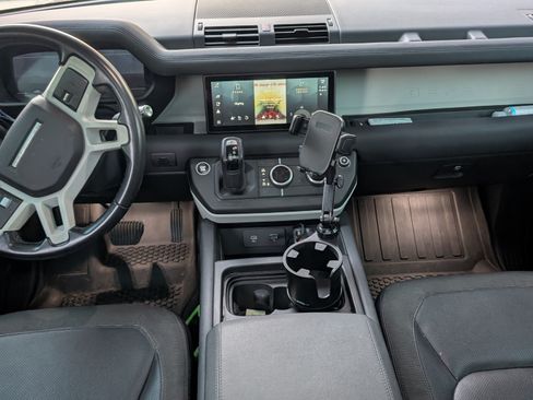 Used 2021 Land Rover Defender 110 S image 11