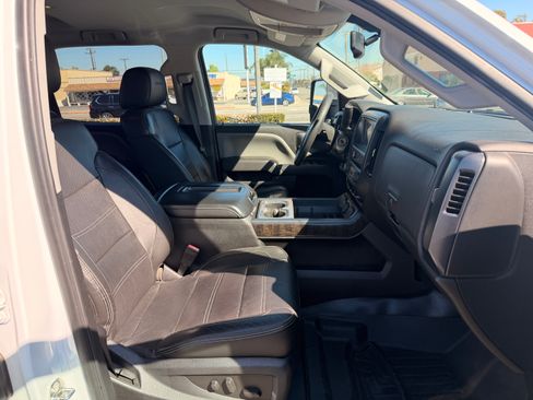 Used 2019 Chevrolet Silverado 2500 W/T w/ WT Convenience Package image 10