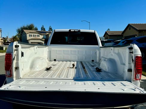 Used 2017 RAM 3500 Laramie image 14