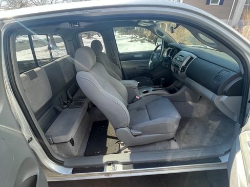 Used 2006 Toyota Tacoma 4x4 Access Cab V6 image 12