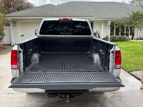Used 2005 Nissan Titan SE image 11