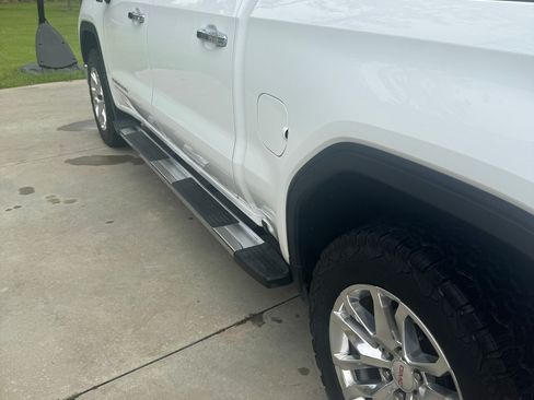 Used 2020 GMC Sierra 1500 SLT w/ SLT Premium Plus Package image 2