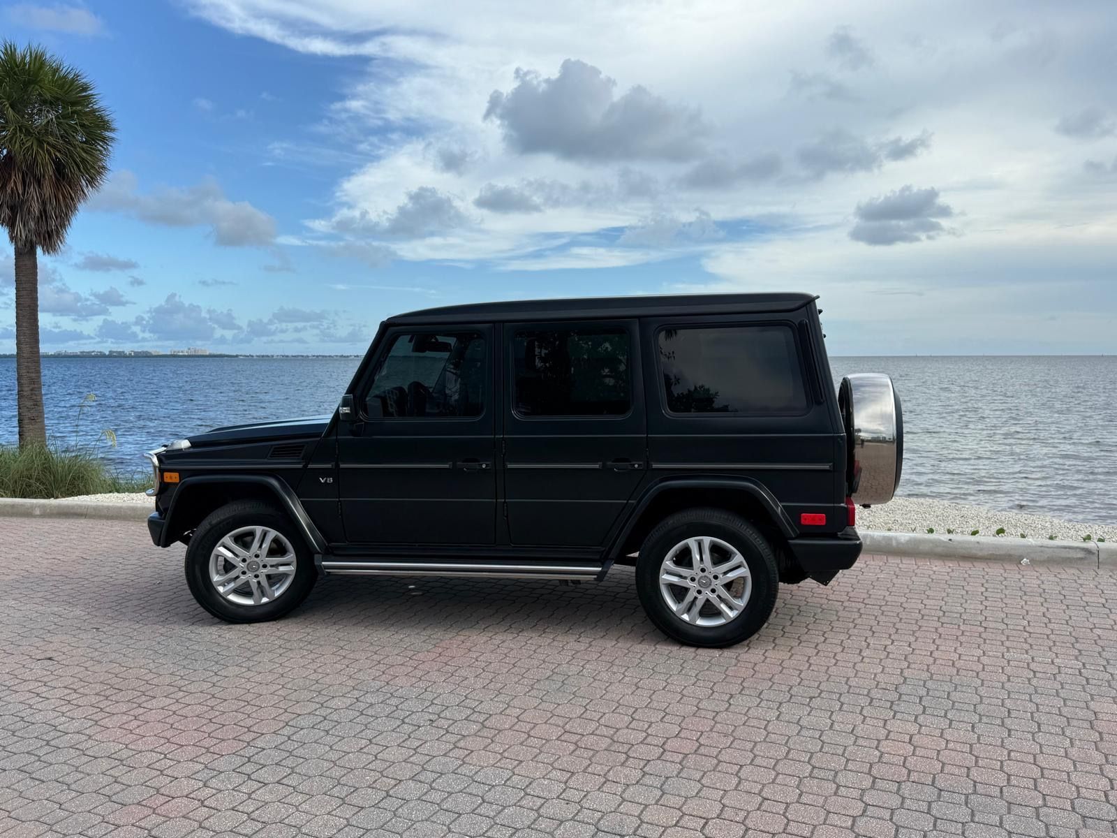 Used 2012 Mercedes-Benz G 550 image 6