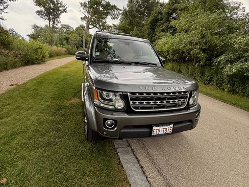 Used 2015 Land Rover LR4 HSE image 8