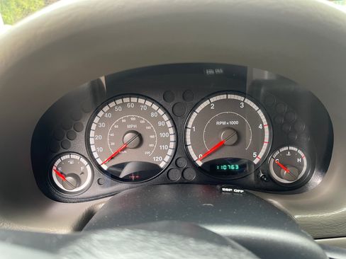 Used 2006 Jeep Liberty Sport image 5