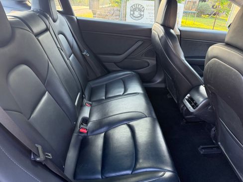 Used 2018 Tesla Model 3 Mid Range RWD image 24