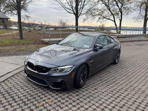 Used 2015 BMW M4 Coupe image 2