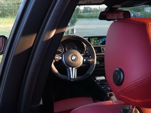 Used 2016 BMW 340i xDrive Sedan image 13
