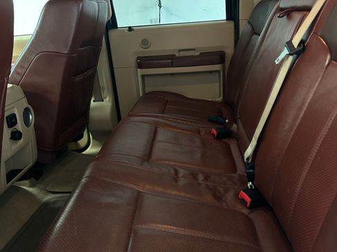 Used 2013 Ford F250 King Ranch w/ King Ranch w/Chrome Pkg image 10