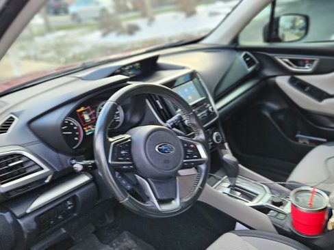 Used 2019 Subaru Forester Premium image 6