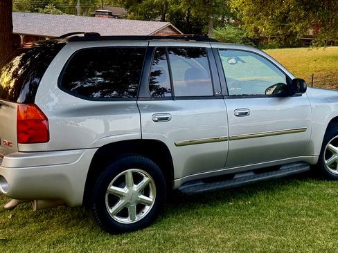 Used 2008 GMC Envoy SLT w/ Sun And 6-Disc Cd Package RWD image 16
