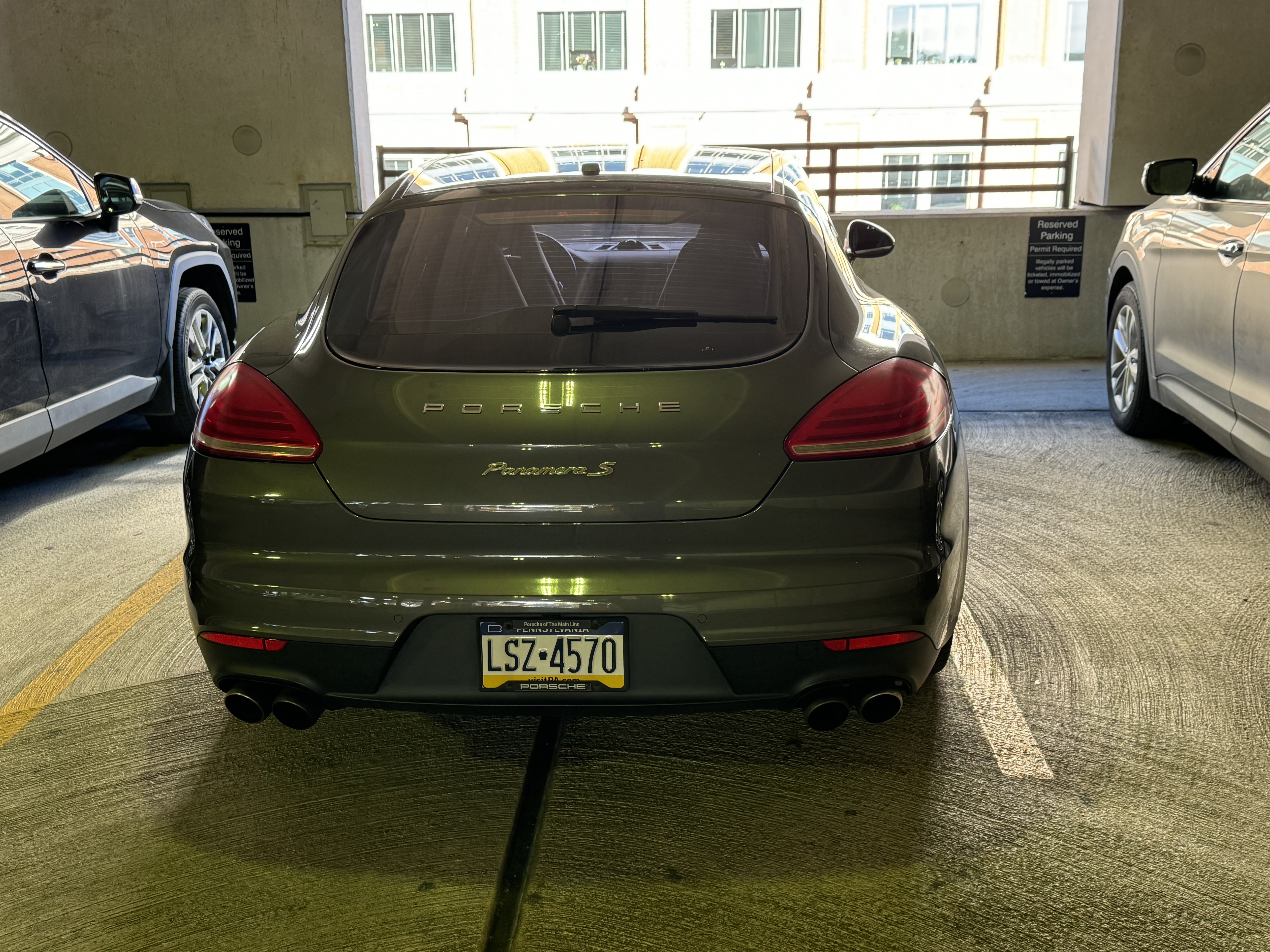 Used 2016 Porsche Panamera S RWD image 17