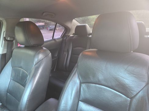 Used 2014 Chevrolet Cruze LTZ image 2