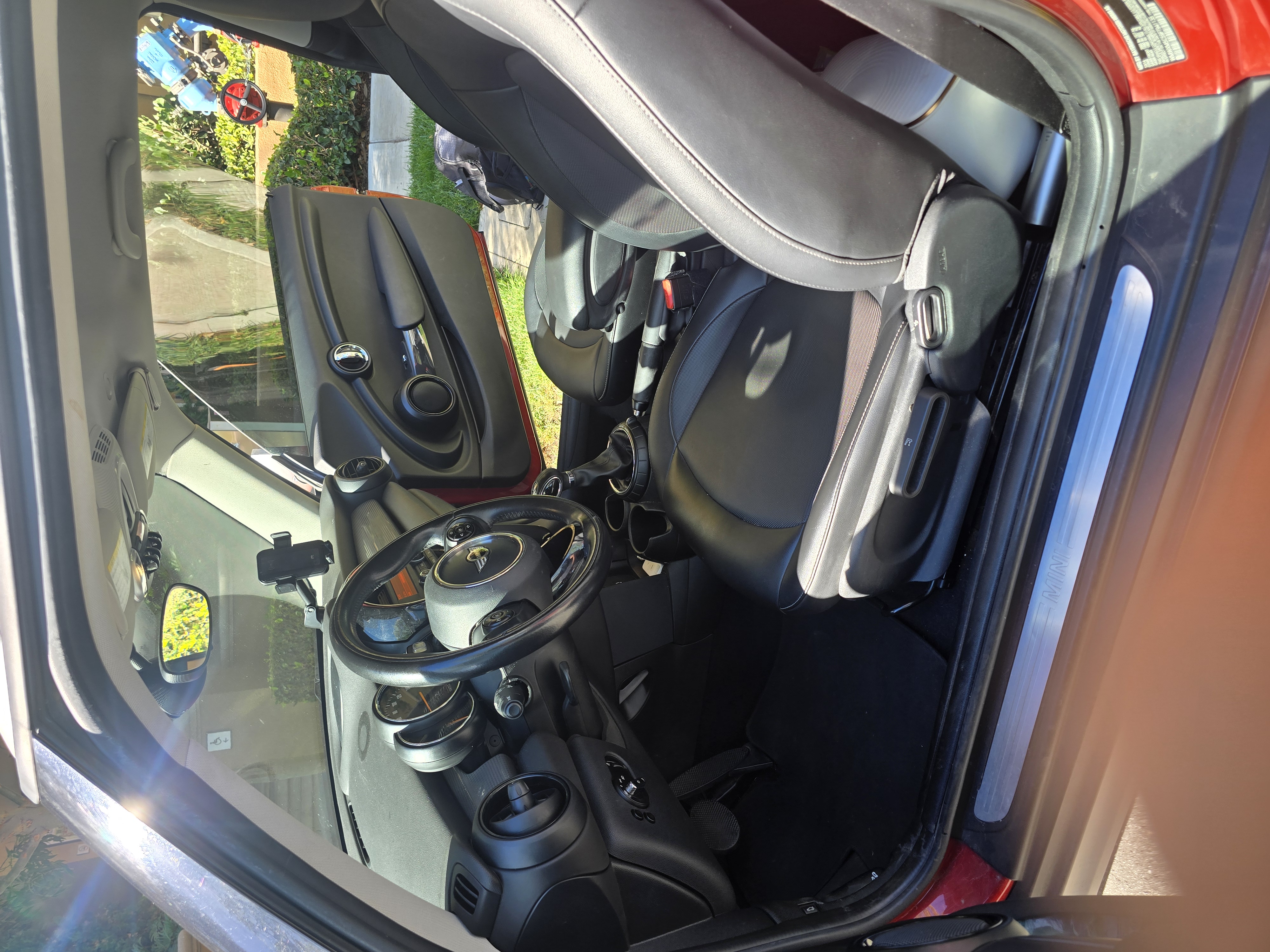 Used 2015 MINI Cooper 2-Door Hardtop FWD image 10
