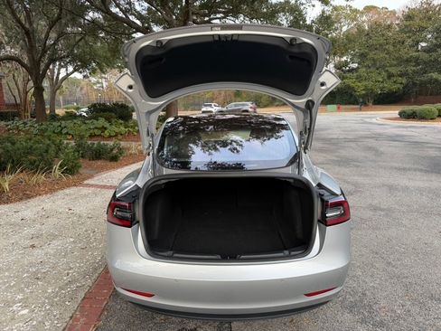 Used 2018 Tesla Model 3 Long Range image 25