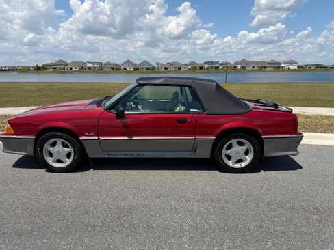Used 1992 Ford Mustang GT RWD image 22