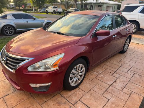 Used 2015 Nissan Altima 2.5 S w/ Power Driver Seat Package image 1