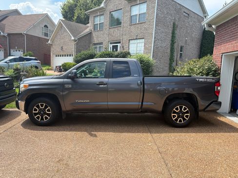 Used 2016 Toyota Tundra SR5 image 15